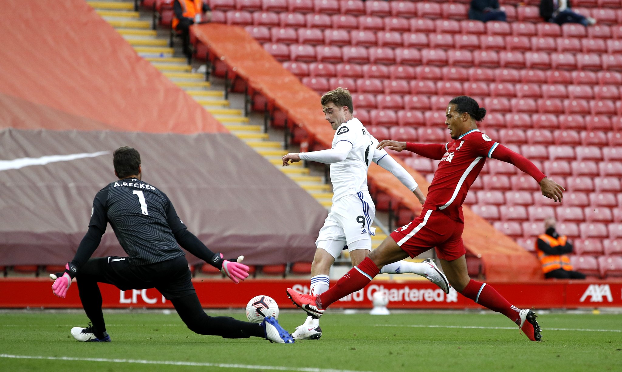 此次足球赛 此次足球赛